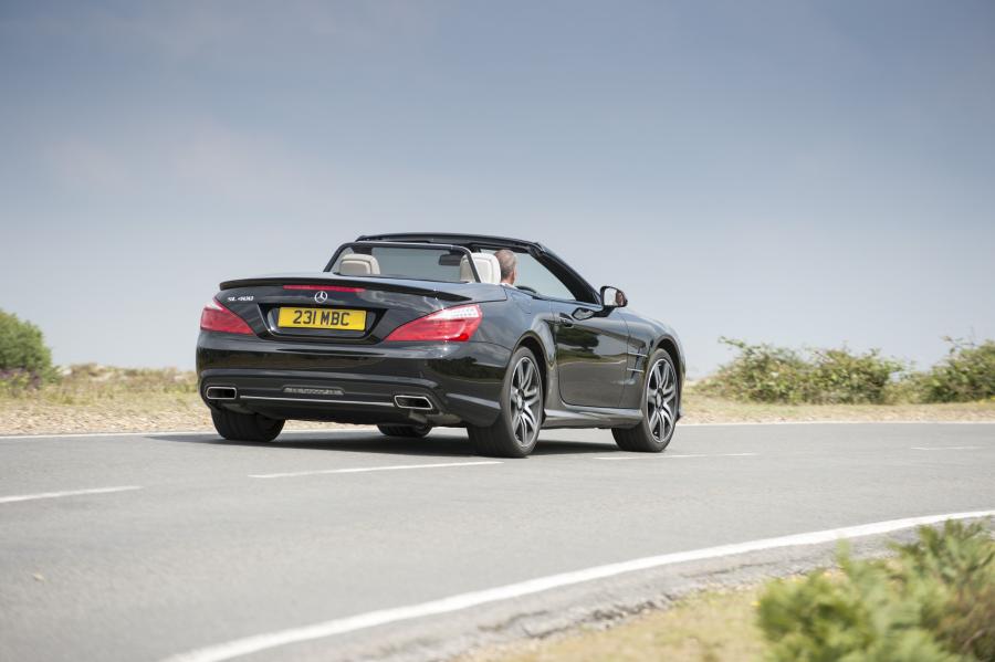  Mercedes-Benz SL400 2014 года  (UK) (фото 21 из 31)